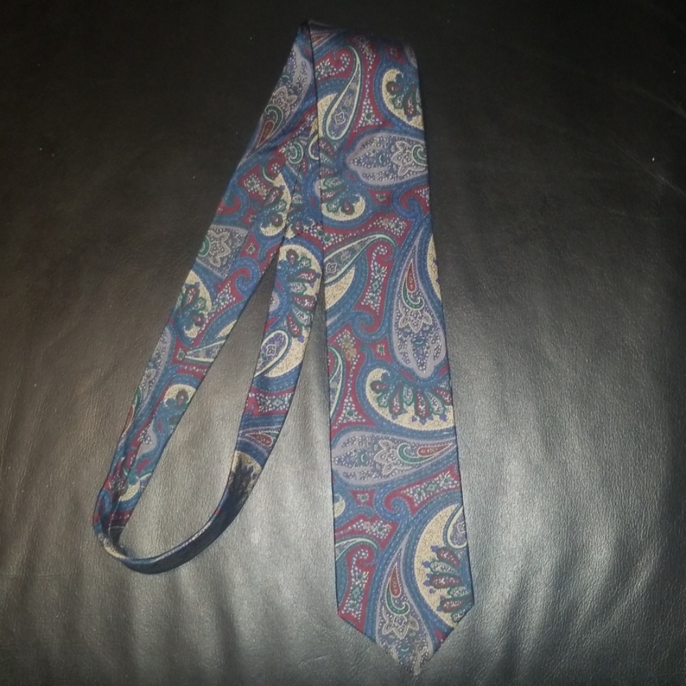 Givenchy Men's Paisley Necktie